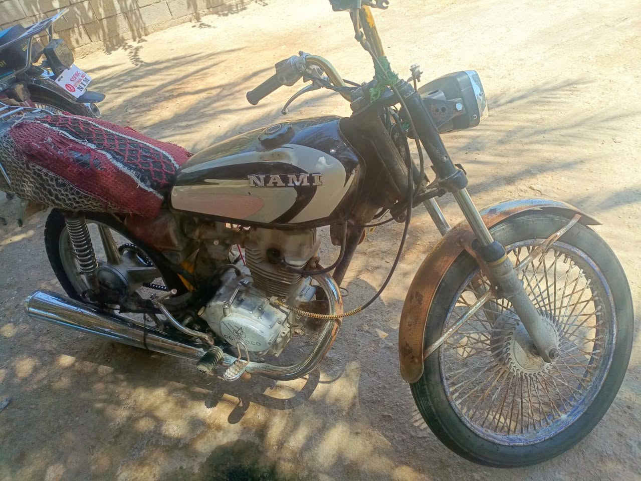 سعر 250 وبيهاا مجال   مستعجل عل بيعتهاا. 
مالك الدراجه .عبدالله آل مهدي 
الرقم .‏‪***********‬‏
الرقم.‏‪***********‬‏
