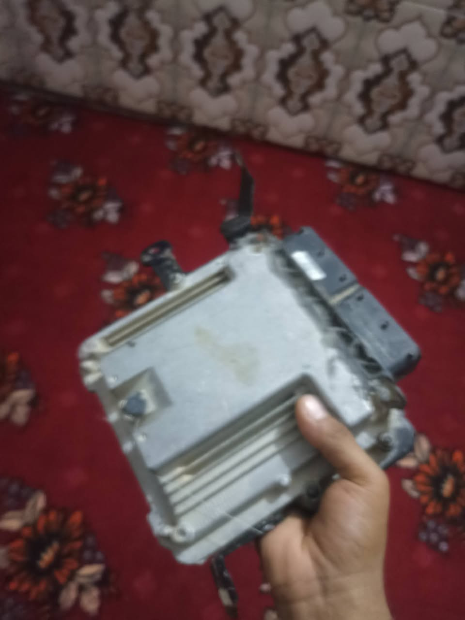 غراض مستغدمه شرط شغل عقل مال كيه ريو شغال مسجل شغال  هوه ول كفر مال سوناته 9 راديتر تبريد الانتره 15  بدلت منضومه كامله شرط شغل كفر مال دعاميه مال سوناته او اوبتيمه مكاني ناصريه شطره الاستفسار ***********
