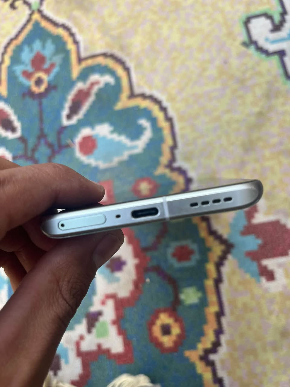 ريلمي GT2pro ذاكرة256 رام12+12 جهاز فلاكشب بس ضهر مشخط السعر250 وبيه مجال ***********
