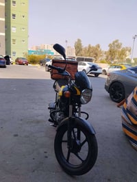 دراجه للبيع بوكسر موديل 2023الشهر 12محسوبه عله 2024 دراجه جديده مكفوله...