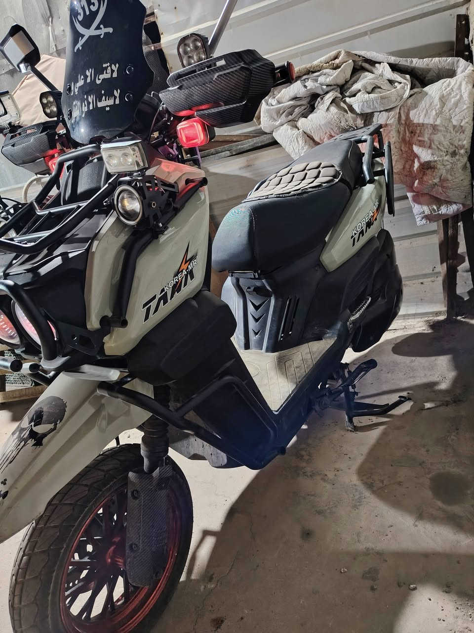 السلام عليكم
للبيع دراجة أباجي سرعتها 100 حقيقي بطارية ليثيوم 30 امبير ملف 5000w ماشية 13 الف سعرها 1300 تفاصيل ***********
