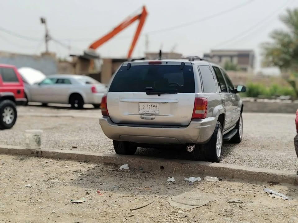 جيب شيروكي • ٢٠٠٢ • رقم بغداد