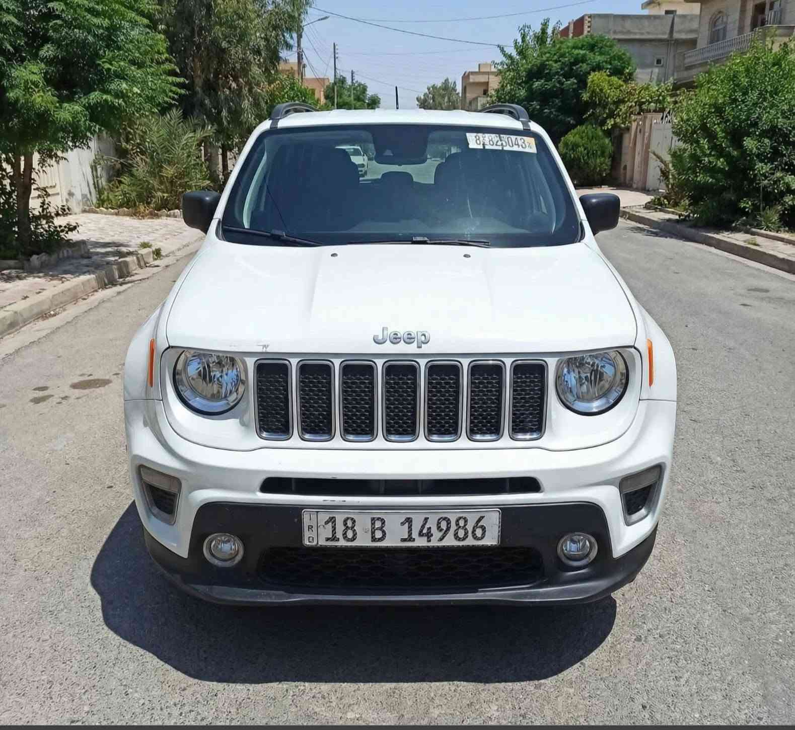 السلام عليكم 
جيب رينجيد للبيع موديل 2023 ماشيه 16 الف ميل وارد امريكي حادثها موضح بالصور بدون ايرباك 
المواصفات

- دفع رباعي 4x4
- - محرك 1.3 تيربو 
- كير اوتوماتيك 9 نمر
- تبريدها ثلج خير من الله
- بصمة تشغيل ودخول ذكي
- كاميرا خلفية واضحة
- حساسات خلفية
- شاشة لمس كبيرة 8.4 انج
- نظام Apple CarPlay & Android Auto
- مراقبة ضغط الإطارات
- تحكم ستيرن كامل
- مثبت سرعة
- لايت زنون + LED نهاري

*الرقم: بابل حرة*
*العنوان: بابل - الحلة*
*💰 السعر:120 ورقة وبيه مجال للشراي*
*📞الاتصال: ************
