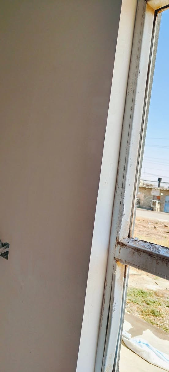 اسلام عليكم متفرغ حالين خابر وحنة حاضرين ومايكون خاطرك الا طيب كادر*********** لبخ جص من الموصل شقل عل مسطرة

نص مكتوب في الصور:
- HONOR X9b 108MP Ultra-Sensing Camera ١٣:٥٨ ١٥/٠٨/٢٠٢٦