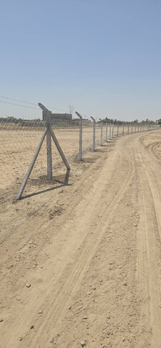 🔹 شركة الهندسة لعمل ونصب أسيجة BRC 🔹
تختلف أسعار أسيجة الـBRC حسب المواصفات المطلوبة، مساحة الأرض، ونوعية العمل، ويتم تحديد السعر وفق التفاصيل التالية:
✅ أولاً: المساحة والمسافة
إذا كانت المساحة صغيرة أو العمل بمسافات محدودة، يتم احتساب السعر مقطوعية وليس بالمتر.
✅ ثانياً: المواصفات المطلوبة
اختلاف المواصفات يؤدي إلى اختلاف السعر، مثل: • نوع السياج
• الارتفاع
• سماكة السيم
• نوع الأعمدة والمواد المستخدمة
✅ ثالثاً: موقع العمل
تختلف الأسعار حسب المحافظة ومكان تنفيذ العمل، بسبب أجور النقل والتركيب.
✅ رابعاً: سماكة السيم
متوفر لدينا جميع القياسات، وبسماكات تبدأ من: 2 ملم إلى 3.5 ملم
وبمختلف الأحجام والمواصفات المطلوبة.
📞 للاستفسار والتسعير: ***********
🔹 جودة عالية — تنفيذ احترافي — أسعار مناسبة
