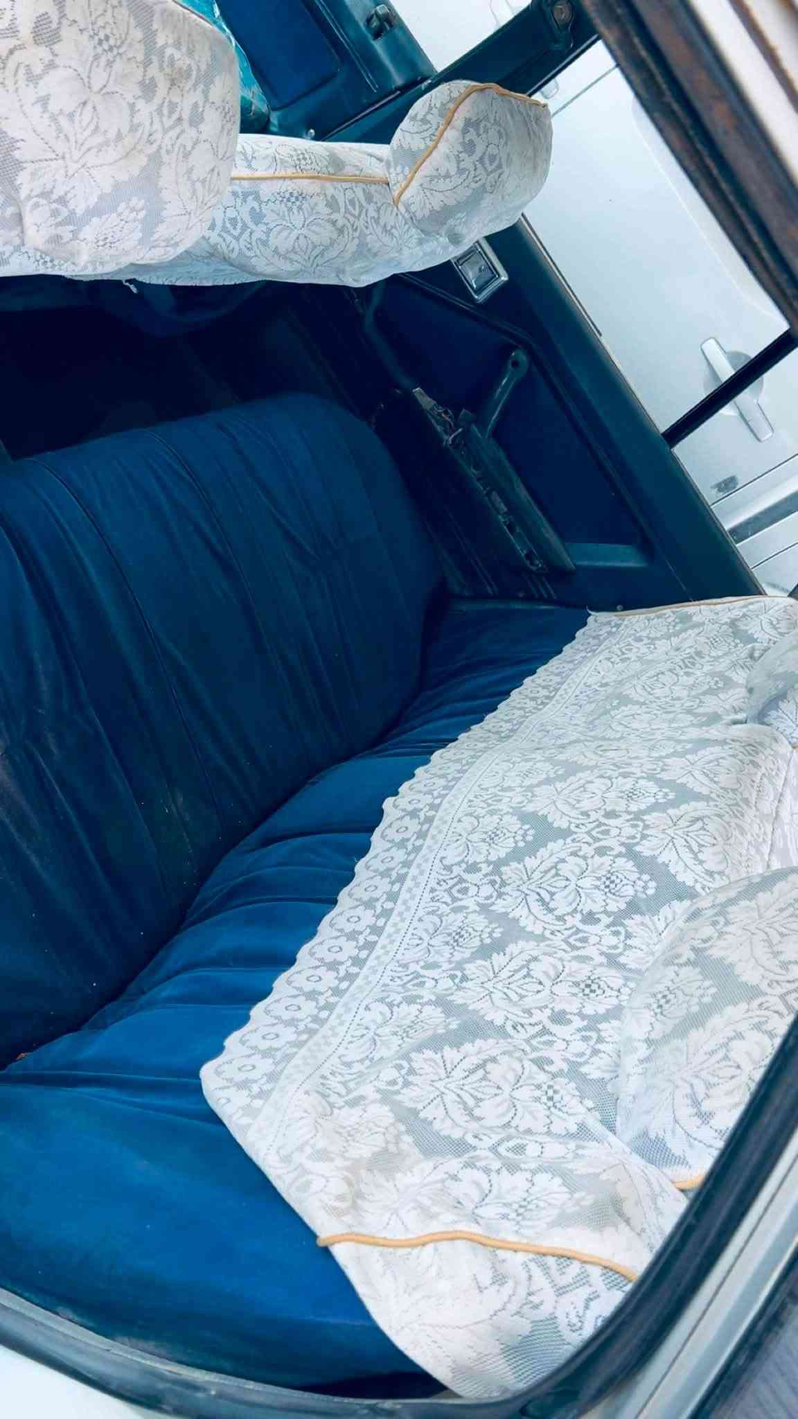 سوبر كراون 84 رقم بغداد انكليزي
جاهزه گير محرك بطه مكفولات وجدد تبريد تخم تاير  
كهربائيات شغاله 
السعر 38 ورقه بيها مجال شي بسيط 
مكان السيارة ديوانية مركز 
***********
***********
