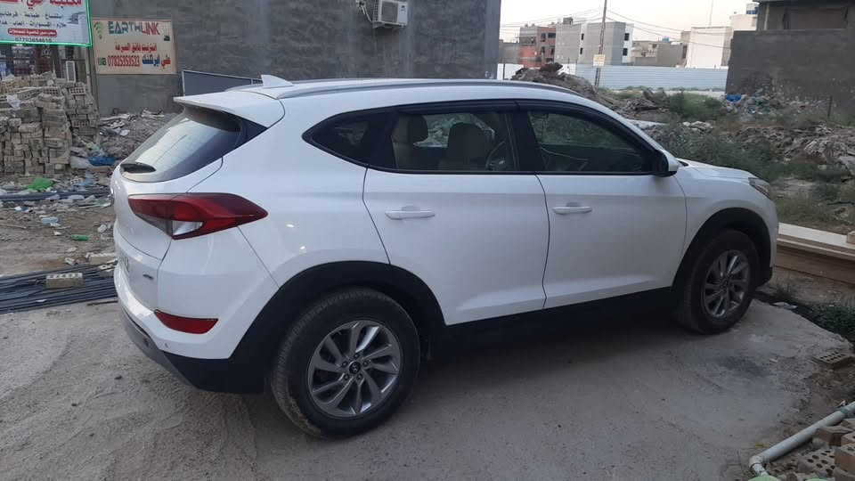 �🔥 للبيع توسان وارد أمريكي – 4WD 🔥🚘
🔹 موديل: 2018

🔹 محرك: 2400

🔹 دفع رباعي 4WD

🔹 الممشى: 72 ألف كم

🔹 رقم بغداد

🔹 ليبل واحد

🔹 السيارة جاهزة وما بيها أي نقص

✨ المواصفات:

• ستيرن تحكم

• شاشة

• شاشة أعطال

• كاميرا دوارة

• كشن السايق كهرباء

• تدفئة الكشنات الأمامية

• LED أمامي

🛠️ تفاصيل الحادث:

الحادث كان باب الجنطة، وتم تصليحه بنفسه وصبغ فقط بدون تبديل وبدون إيرباگ.

البنيد بيه رصعة، تم إصلاحها وصبغ نص البنيد فقط.

📍 الموقع: بغداد – حي الإعلام

📞 للاستفسار: ***********
