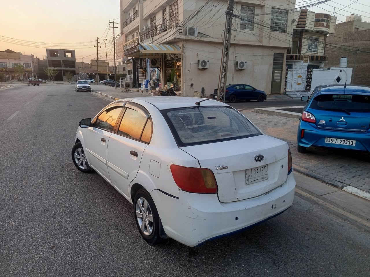 سلام عليكم  سياره كيا ريو مديل 2012 سياره خير من الله
كير اوتماتيك  تخبل السياره بيه طخات السياره وسياره والله تخبل وخير من الله ومال شغل وحلوه وذا مال روحه وجيه تخبل السياره متصرف وكهربايات يتشغلن كلهن تبريد اردله بس غاز تروح بعينك لل صناعي بس غاز التبريد رايدله وراعيه موجود كبل مكاتبه باسم المشتري وهاي صوره السياره كله وتجي وتشوف وكل الهلا بيك السياره سعره 72وبيه مجاال وتصل وبيك خير وتتدلل 
مكان السياره كربلاء حي الميلاد 
رقمي 
***********بي وتساب وبي ع رصيد
