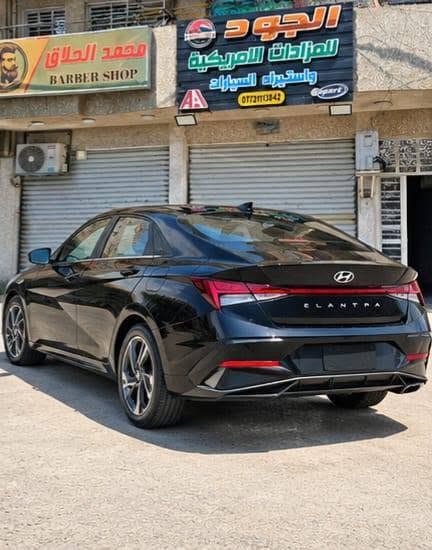 📢📢Hyundai Elantra SEL Sport2026$$155
 ....مودیل٢٠٢٦.وماشيةألف ميل فقط بدون لغود بدون شواصي.تقريرها تشتغل وتمشي من أمريكا.السيارةمصلحة كاملة للبيع على وضعها بدون أرقام تترقم بكل المحافظات عدا كردستان..بيها تبديل قطعةوحدة البنيد فقط.السيارة جديدة جدَّن وبريحة الشركة..
السعر ١٥٥ورقة وبيها مجال للشراي 
للأستفسار.العنوان بغداد حي القاهرة شارع الضباط مقابل حسينية آل الرسول☎️☎️
تلفون أو واتساب ***********
