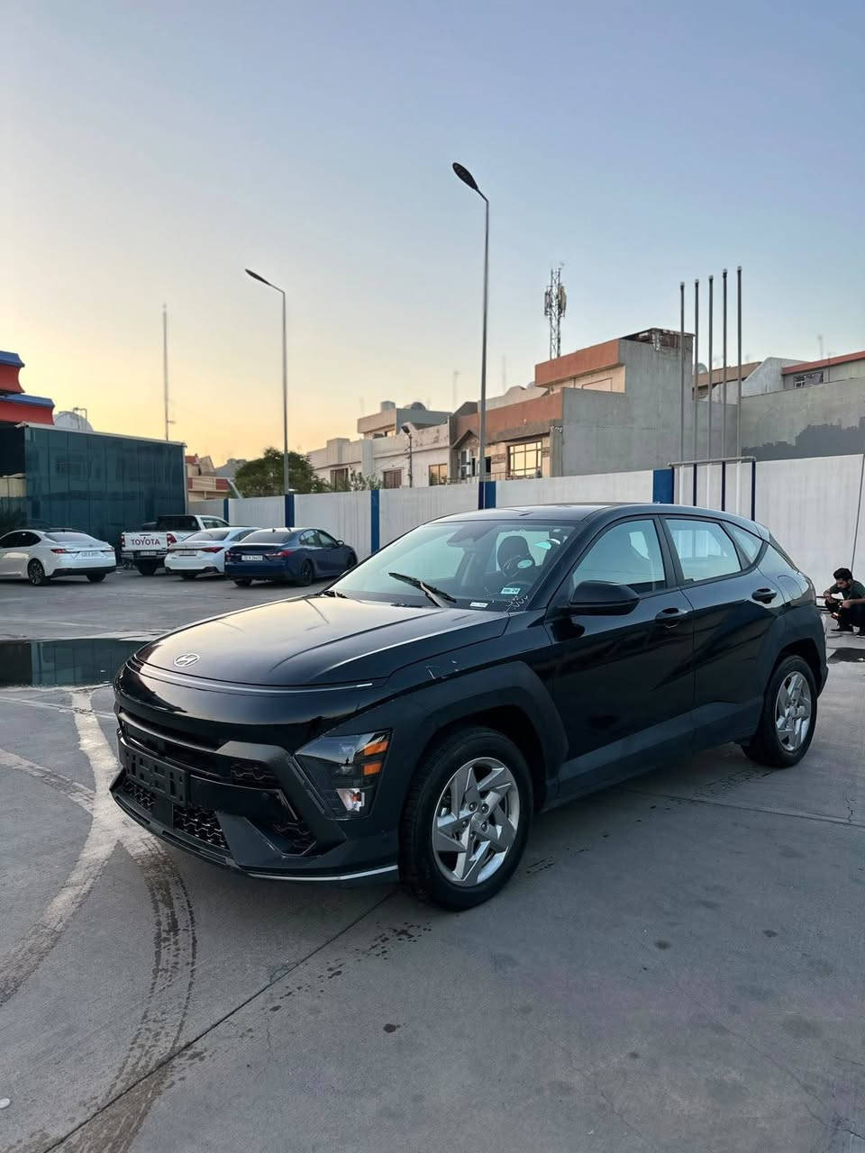 🔥 هيونداي كونا 2024 SEL للبيع 🔥
🚘 الموديل: 2024
⚙️ الفئة: SEL
🔧 المحرك: 2.0 لتر – 4 سلندر
💪 القوة: 147 حصان
⚙️ القير: IVT
🛞 دفع أمامي
📱 شاشة 12.3 إنش
📲 Apple CarPlay + Android Auto لاسلكي
🔑 تشغيل ذكي + دخول ذكي
❄️ تكييف أوتوماتيك
💺 مقاعد أمامية مدفأة
💺 مقعد السائق كهربائي
📡 مثبت سرعة ذكي
🛡️ أنظمة أمان ومراقبة النقطة العمياء
📷 كاميرا خلفية
💡 إضاءة LED
🛞 جنوط ألمنيوم 17 إنش
🔋 شحن لاسلكي للجوال
🔌 USB-C أمامي وخلفي

🎨 راس البونيد مصبوغ

💰 السعر: 150 بيه مجال 

📌 السيارة نظيفة، والفحص المكان اليعجبك 
اتصال. ***********
واتساب. ***********
ملاحظه يوجد جميع انواع السيارات حسب الطلب
