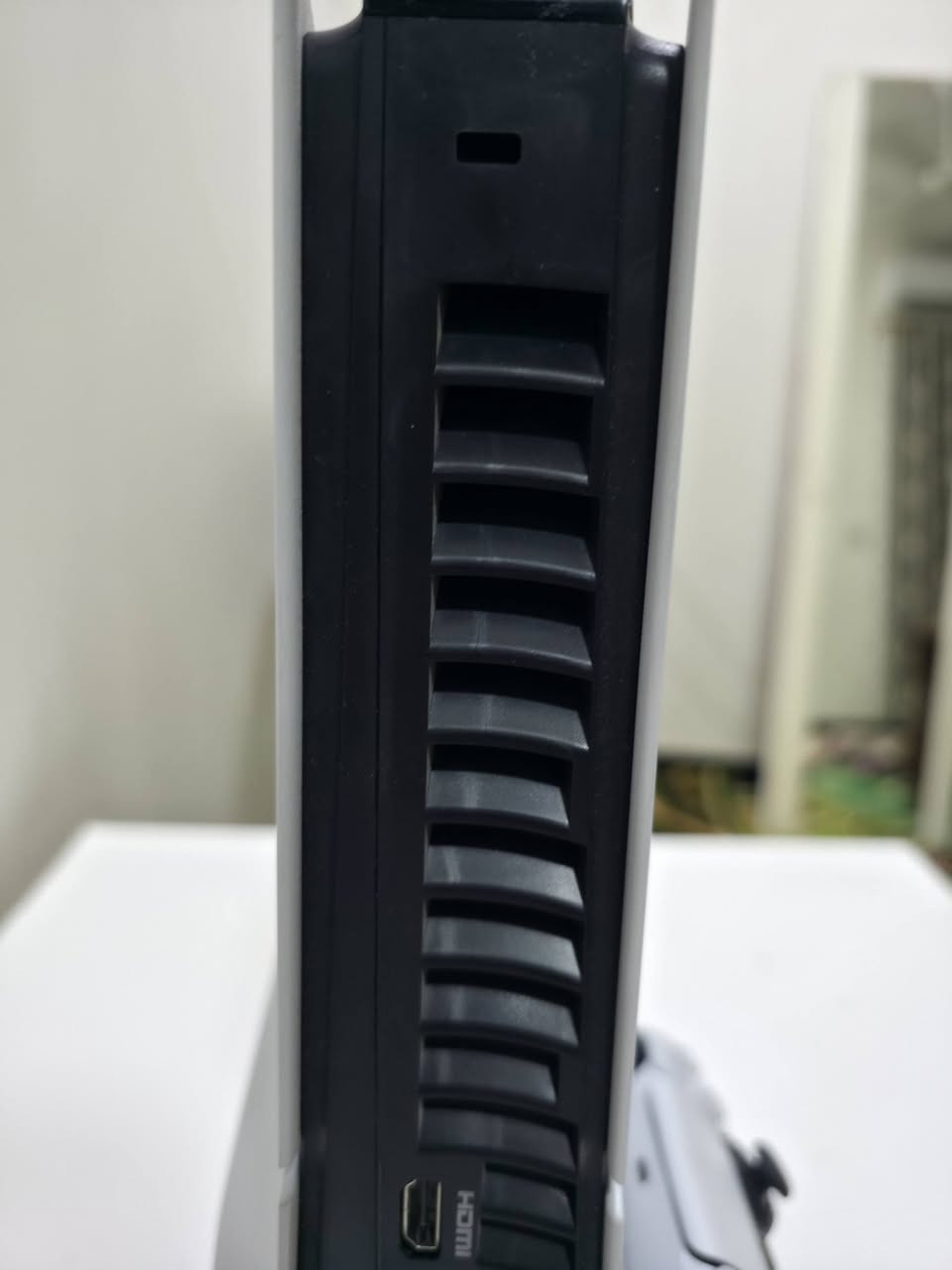 السلام عليكم اخوان 

playstation 5 slim 
للبيع مع قرص

الجهاز نظافة 99% غير مفتوح والكارتونه موجودة وياه 

اليدة الخاصة بالجهاز موجودة مع وجود
 ال (HDMI/ وكيبل الطاقة/ وكيبل الشحن الخاص باليدة) 

الذاكرة: تيرا

المكان: ميسان والتوصيل غير متوفر 

السعر850الف دينار وبيه مجال

التواصل واتساب ***********
