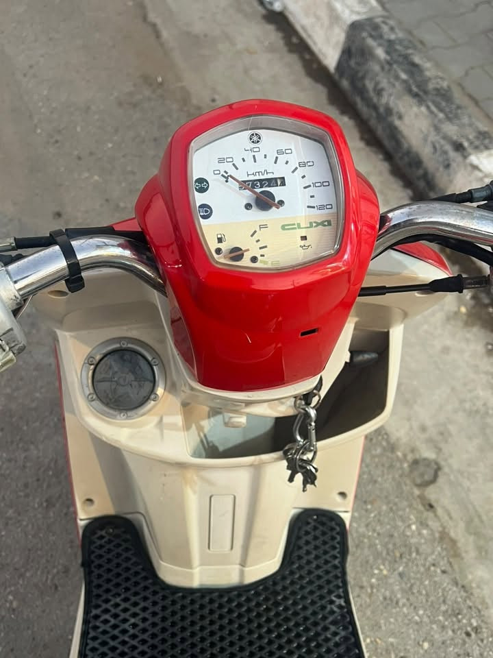 سلام عليكم بوليس طماطه  كفرات بلادي للبيع نضافه 100/90 دراجه مكينه ممفتوحه دراجه خرسه شلعه ومعدل حلو. سعر 850 وبيه مجال حك جيه عنوان بغداد 
***********
