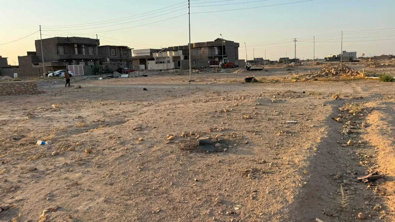 قطعة ارض للبيع قريبه من دار استاذ شهاب مساحه ٣٠٠ م ركن واصل كافة الخدمات ماء كهرباء تبليط قريبه من مدرسة الحجر منطقه سكنيه مأهولة

للاستفسار ***********
