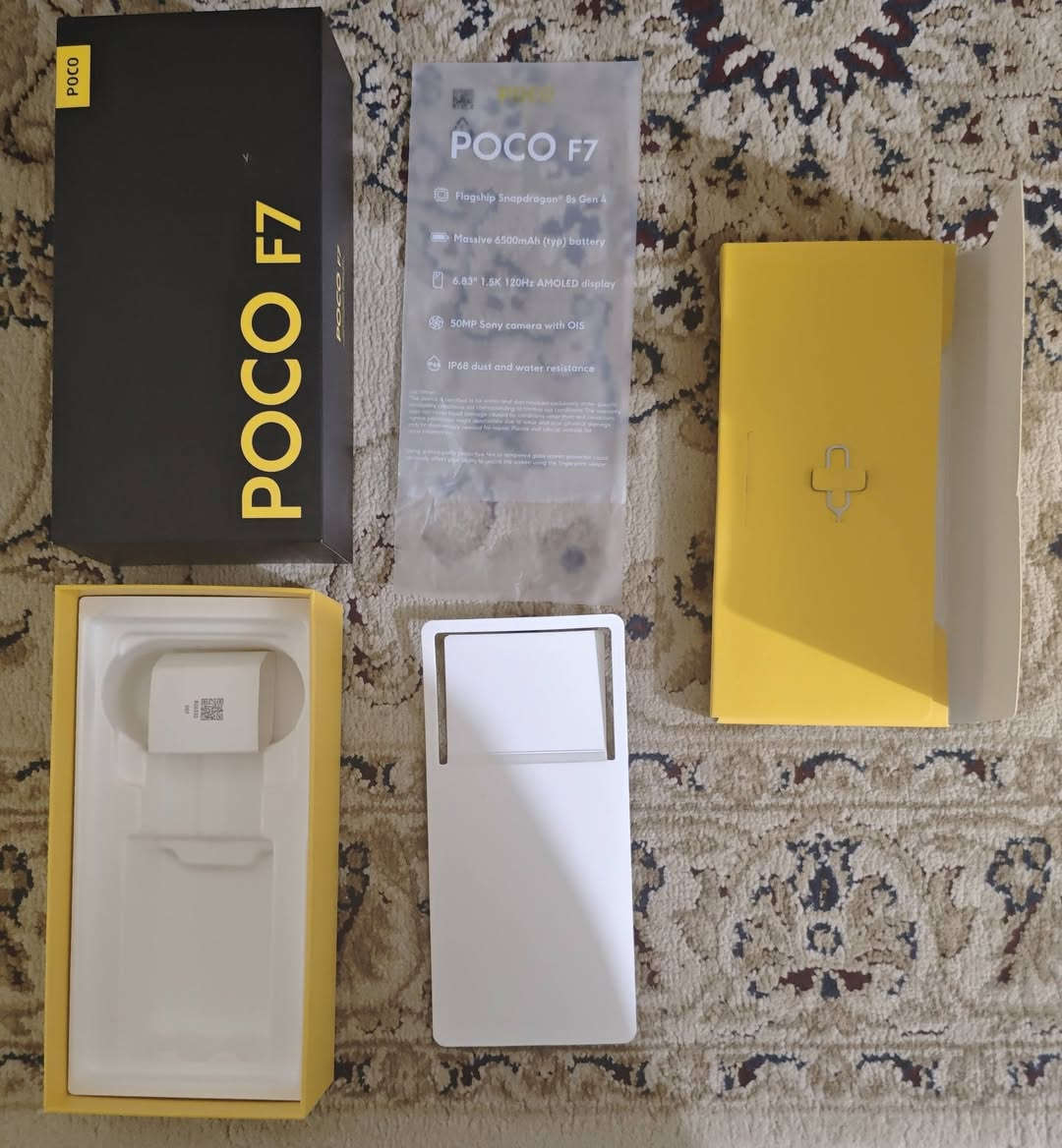 Poco f7 مستعمل أخو الجديد
النظافة 100% ، البطارية 98%
ذاكرة: 512 جيجابايت ، رام: 12 جيجابايت
الملحقات: الكفر والشاحن وكرتونة الجهاز الاصلية مع لاصق حماية.
لا يتوفر توصيل، التسليم يد بيد فقط، مكاني الانبار الفلوجة.
السعر: 550 الف وبيه مجال زين للطيبين حق التوصيل.
للاستفسار والتواصل، الاتصال على الرقم: *********** او على واتساب على نفس الرقم.
