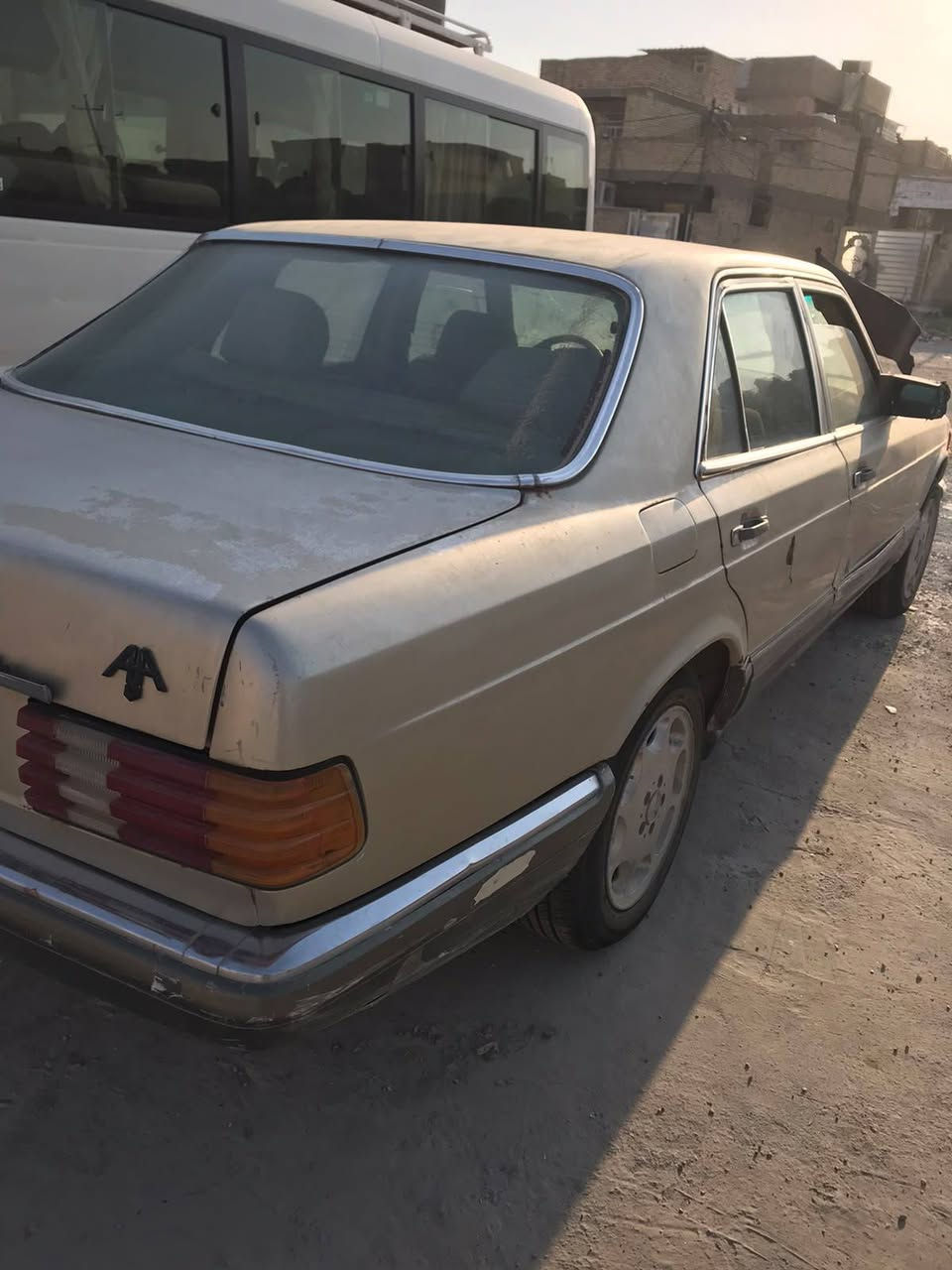 مرسيدس جامبو رئاسي
موديل 85 السعر 25وبيها مجال لشراي مستعجل
***********
