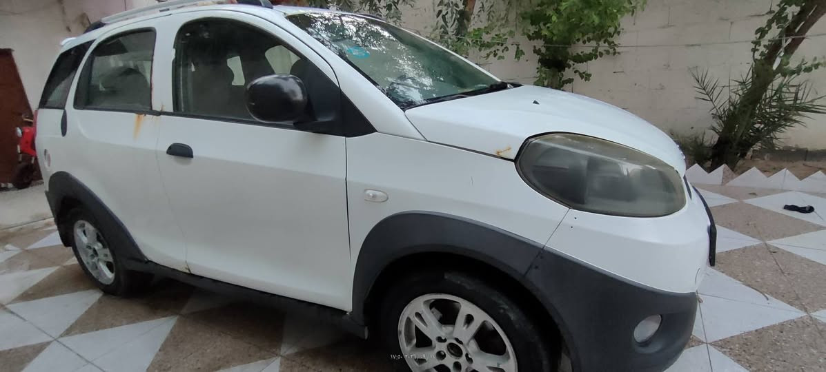 السلام عليكم 
عندي سياره شيري x1 للبيع ع وضعها الحالي السياره ماشيه امورها الباقيه زينه بس بيها ملاحضتين 
١ـ الكير بي فصله بنمره الثانيه  يعني كيرها تعبان يحتاج تصليح او تبديل 
٢ـ المحرك بي خيط تبخير خفيف 
الي ياخذها يصرفلها وترجع سياره حلوه وقتصاديه 
سعر (26)
مكان السياره بصره 
للاستفسار خاص او ع رقم (***********) البصرة, العراق
