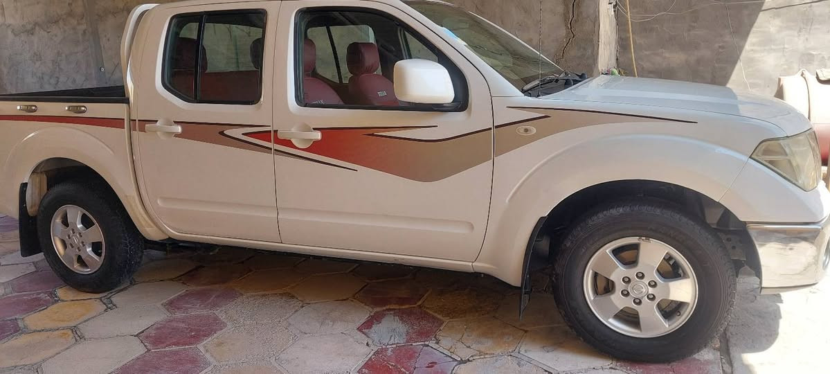 بسم الله الرحمن الرحيم 
نيفار ٢٠١٤ كير اوتماتيك رقم بصره تحويل مباشر سياره كفالة مكينه بلاديه ما مفتوحه لاتنقيص ولاتبخير  تخم تاير حداديه جديده تبريد سياره جاهزه وجديده مالجني مكان السيارة البصرة قضاء المدينة 
***********        ***********
