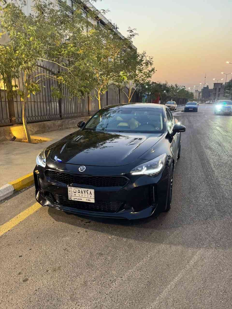 السلام عليكم
كيا ستنكر 2018
kia STINGER 2018
2.0 t.    Turbo صارروخ 🚀
ماشية 73 الف
رقم بغداد بأسمي 
السياره فول 1/1 عدا البانوراما 
كير مكينة كفالة ✅
سيارة جاهزة للاخير صدر امامي خلفي تخم تاير كلة جديد كشر نظيف كلش بالعافية عالياخذهة السياره مصروف عليهة مال جناي الله شاهد

سيارة 3 قطع امريكا 2 بالعراق بدون لغود بدون شواصي 

مكاني بغداد القادسية
سعرهة 145$
***********
