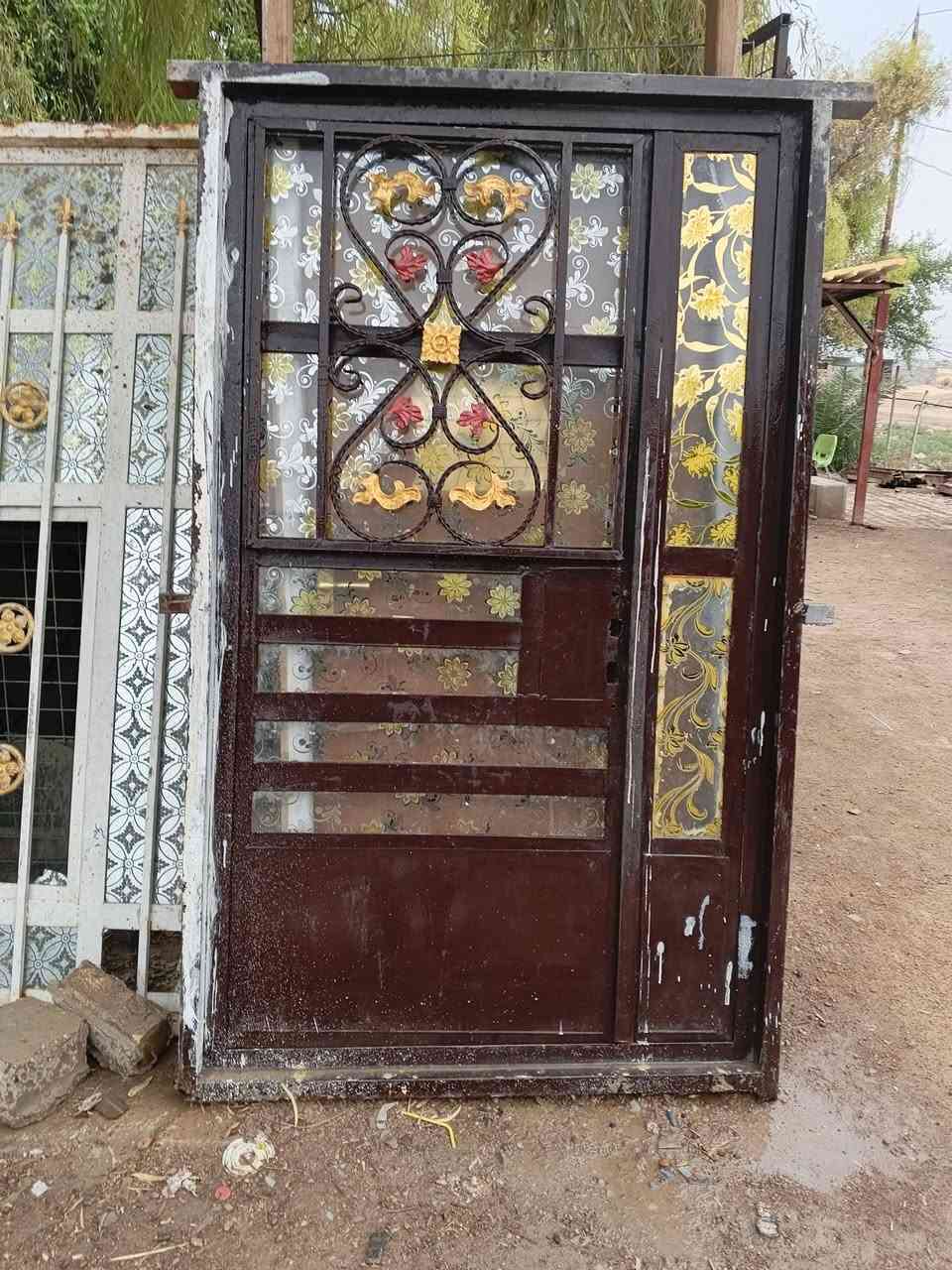 سلام عليكم باب نضيف عرض 125 وارتفاع 210
في سكله ابو حسن السويعدي اللستفسار ***********
