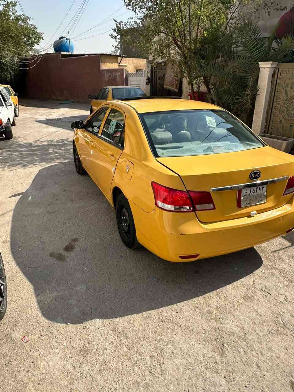 سلام عليكم بي واي دي جي ٣مديل13بصمه فتحه حساسات اوتماتيك كير محرك خير من الله كهربائيات شغاله كلها مسجل لايتات كلها شغاله سياره حلوه ومرتبه مطلوبه للمصرف مكاتبه اسويلك سرقه وعشاير او تريد وكاله صاحبه يسويلك السعر ٢٥ورقه مكان بغداد الشعب ***********
