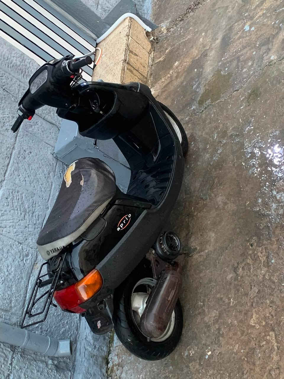 دراجه بوتين متروكه صارلها 6 اشهر شغاله شاصي شرط مكينه ما بيها ونه الدراجه يعوزها ربط وايرمنيه وتعديل ماشه الدراجه يعوزها مصرف قليل لين متروكه السعر 200اله ربع ما ابيع الرقم *********** /‭***********‬
