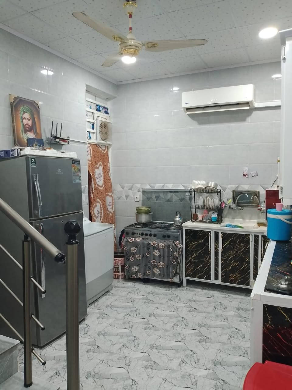 بيت ٥٠ متر ركن بناء صب درجه اولئ طابقين بناء سنه ٢٠٢٦ بناء جناي جديد كما موضح بالصور يحتوى على غرفة واستقبال وصحيات داخليه وخارجه
حي ميسان منطقه منطقه ٢٣

السعر ٨٠ مع المجال 

للاستفسار الاتصال ع رقم ***********
