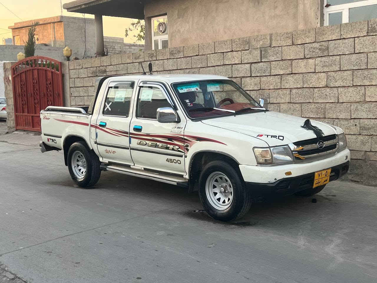سلام علکم 
پیکاب دێر ... مەکینە بەخاخ ،،، بەخ کورت گێڕ کورت ،،،

کۆدی بۆ کراوە و مەنەفێس فسفۆڕ ئەسلی ،،،،،

گێڕ ،، مەکینە ،، اکسل ،، بەشەرتی 100 فیتەر ،، 

قفڵ مەرکەزی ،، چوار جام کارەبا ،، لایت زینۆن ،، 

کارەبایی و گشت گیانی بەشەرت ،، 

دەعامی بۆ دەعامی بەشەرت فیتەر ،، 

نرخ 39 گەڵا و مەجالێ برایانە ،،

ژ.م *********** .
