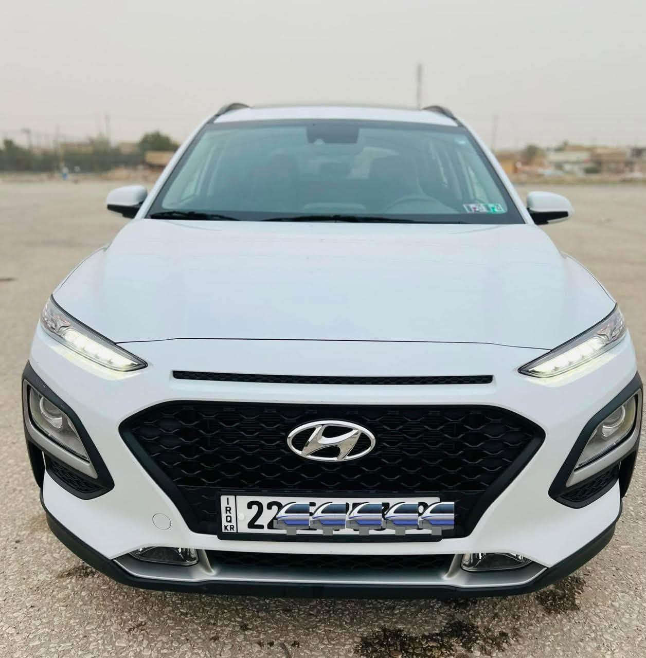 تحية طيبة
كونا موديل ٢٠٢٠ 
رقم أربيل أنكليزي 
حادث باب خلف السائق تبديل فقط 
بجم كبس بدون أرباك 
السعر (127 )

مواصفات 
بصمة 
فتحة 
شاشة كار بلي + كامرا 
اوتو ستوب 
شحن واير لس 
كشن كهرباء 
كشن تدفئة 
رادار جانبي 
ثلاث أنظمة قيادة 
مكينة 2000 دوش 
كير AT
ماشية 55 ميل 
للتواصل***********  مكاني النجف / الكوفة

