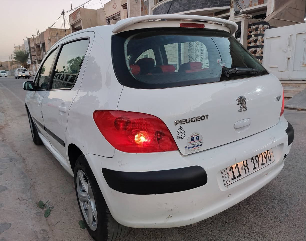 السلام عليكم بيجو 307  موديل 2005 السياره بدون صبغ قفط بيهه الدوسه صبغ
صدر أمامي خلفي جديد
كير مكينه تبريد مكفولات
مكان السياره الحريه أو البياع
السعر 48  بيهه مجال قليل
للاتصال ***********
