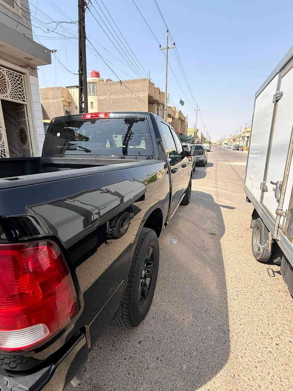 السلام عليكم
رام 2023

حادث كلش بسيط دعاميه بدون أيرباك 

مكينه 6 أسلندر دفع ثنائي 

موصفات عاديه  باب طويل وبدي قصير

سياره رقم بغداد بأسمي

العنوان ميسان.  ***********
