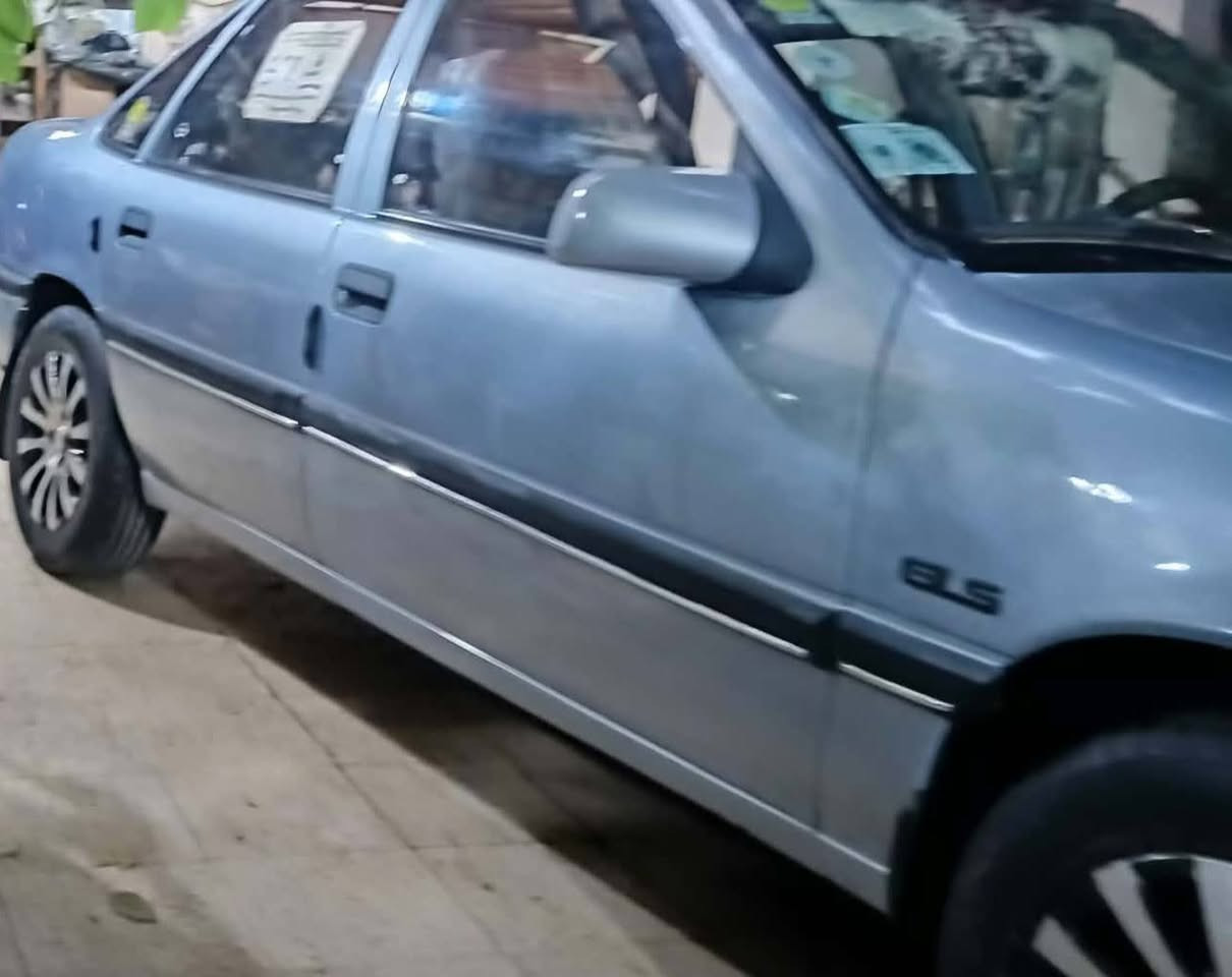 فكترا 20 كير توماتيك 
مواصفات سي دي 
بور مركزي سلايد دبل رون 
سيارة مكفولة من الدعامية للدعامية 
سيارة وايرمنية كلها شغاله 
طخم جديد 
محرك جديد 
سيارة على وضعية الشركة 
مصبوغة فقط جمالية على مود الهزة 
شرط لاطخة  ولاضربة ولا قطرة معجون بيها 
سيارة شرط دوائر ودوسات ما مصلحة بعد 
سيارة بأسمنا رقمها مسطرة  نينوى 
سنويا 2030 
السيارة متواجدة في موصل 
رقم ***********

