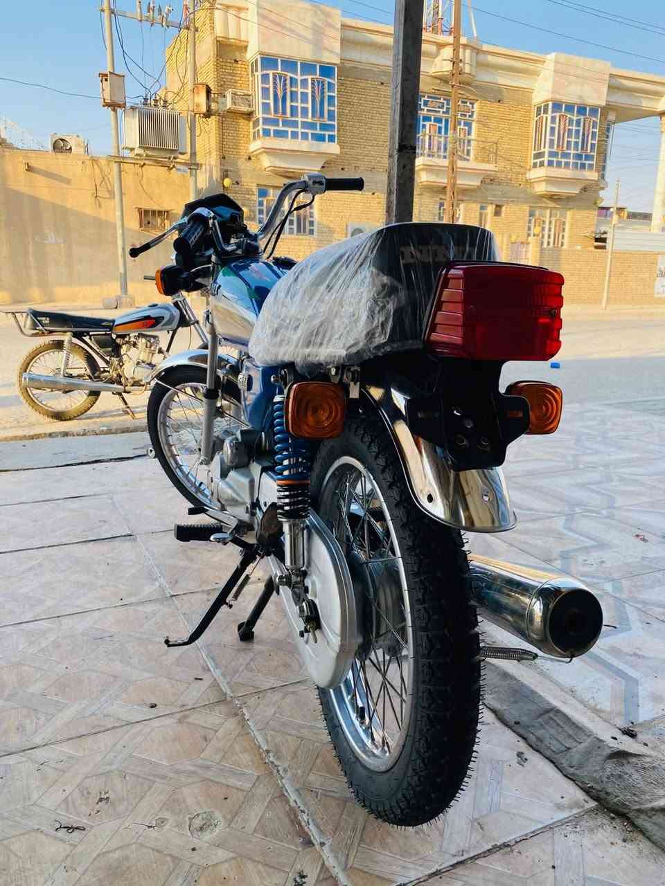 سلام عليكم دراجه للبيع اوراق اصولي معمره كله جديد السعر 850 وبيه مجال وهاذه رقمي ***********
