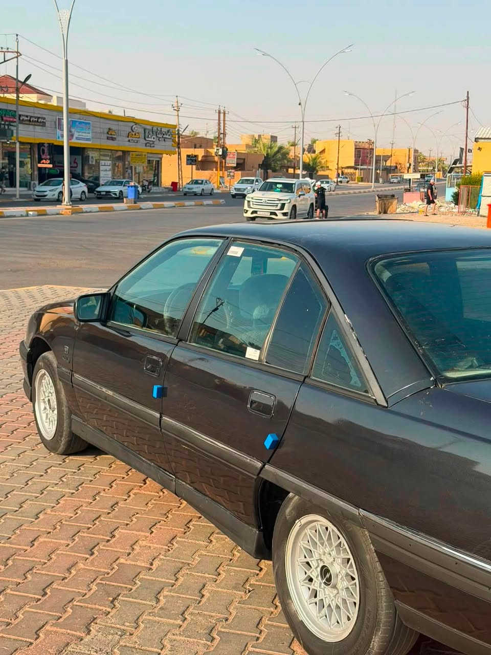 السلام عليكم مكلف بالنشر
اوبل اوميكا للبيع 1992

رقم صلاح الدين الدولي الجديد بسمي شرط التحويل 

محرك و كير شرط كفالة ( السيارة كير عادي) 

صدر امامي خلفي جديد 

مسجل صوت بلوتوث 

سماعات كامل شغالة 

الجام  كهربائي شغال 

الكيجات كامل شغال 

حدادية كاملة مانقصها برغي السيارة حلوة حيل ونضيفة جدا صبغ جمالية فقط بدون خياس بدون ضرر

السعر 40 وبيها مجال 

مكاني صلاح الدين تكريت القادسية 

للاتصال:

***********
***********
