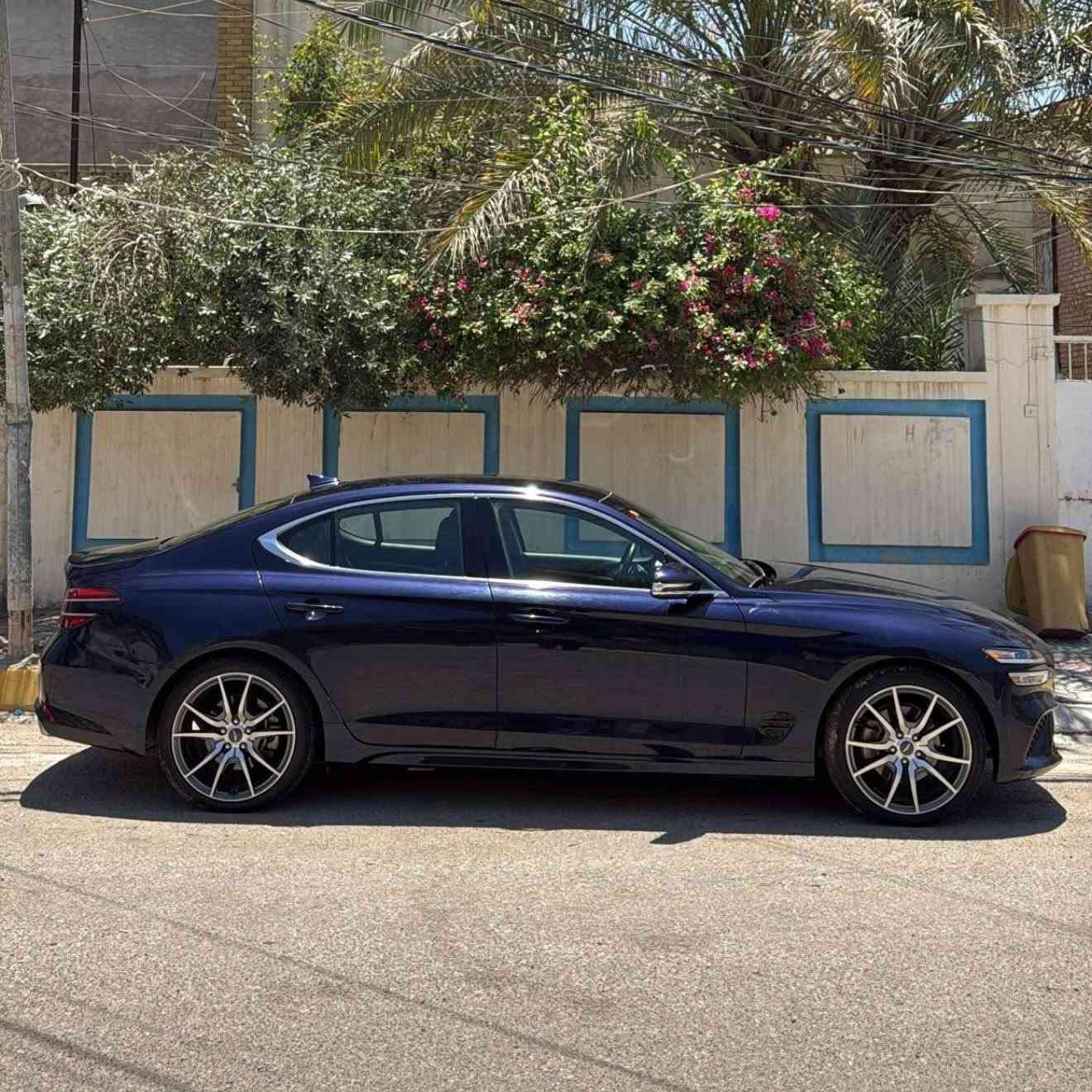 السلام عليكم بيع او مراوس
جينيسس جي ٧٠ (دخول معوقين) وكالة خاصة 
السعر ١٩٠ وبيها مجال محرك الفين تيربو فول عدا الفتحه موديل ٢٠٢٣ ماشيه ٥٤ الف كلين تايتل حادث سرقه دعاميه خلفيه فقط للاستفسار عن صور امريكا والسونار خاص او اتصال *********** سياره نضيفه وجاهزه
