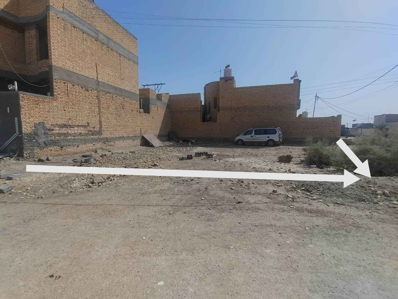 السلام عليكم عرصه بحي الجوادين مساحتها 278م ركن ع شارعين تفتح ع السكه والمحرم يعني ماكو جار كدامك الجهتين مطلوبه للبلديه 21 السنه مليون قطعه مميزه ومساحتها جبيره  تريد حره تريد انته اتسدد براحتك بيع او مراوس بقطعه بالمصطفى مع الفرق للاستفسار مراسلة الصفحه او الأتصال على ***********
