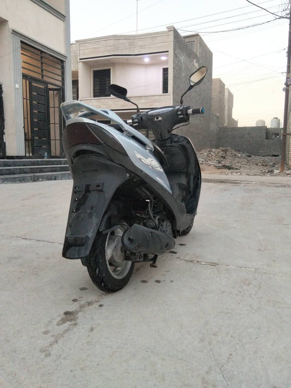 السلام عليكم دراجةماكس140 للبيع الدراجة نكراة سلف+هندراخوان السعر350 رقمي***********
