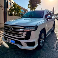 للبيع لاندگروز GXR ساز اصلية موديل 2024 مكينة 6 سلندر تنفس طبيعي المرغ...