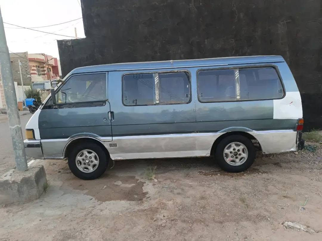 لسلام عليكم كيه بستا لبيع موديل 94 سياره خير من الله كير محرك مكفولات شواصي نضيفات كهربائيات كلها شغاله ماعده الداخل، داخلها نضيف بيها خياسات بل جمملاغات فقط لسنويه 2027/ شهر 10 للاستفسار واتساب *********** مكان السياره ديالى بعقوبة بهرز
