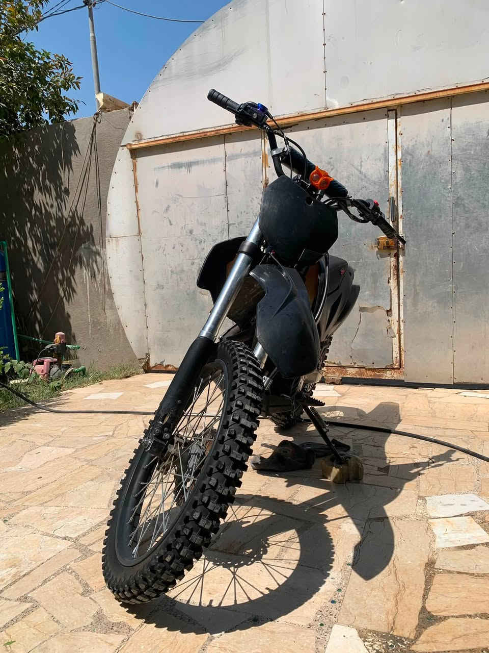 قفاز xmotos للبيع رقم وسنويه محرك 300ccمكاني بابل سعر 1700رقم تلفوني ***********رقم واتساب***********
