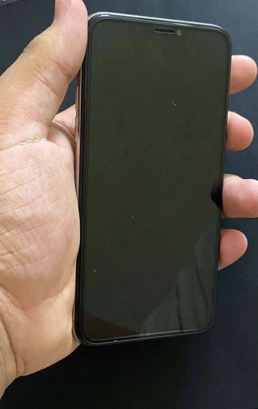 اكس عادي 
مبدل شاشه وبطاريه يقره نورمان ✅
ذكره 64 بطاريه 100 ✅
فيس ايدي برمجه يحتاج. فقط 🫢
هزازات شغال طبيعي ✅
صوت شغال طبيعي ✅
كامرات دمعه شغالات طبيعي ✅
 سمكرت شغال طبيعي ✅
لاقطه شغال طبيعي ✅
لمس مايكطع شغال طبيعي ✅
وايفاي شغال طبيعي ✅
بلاتوث شغال طبيعي ✅
مايكرفون شغال طبيعي ✅
فقط بي فطر خفيف ماياثر بشي 😒
الجهاز كامل شغال طبيعي ✅
نضافه 90% ✅
سعر 115 الف وجوه السوك وبي مجال شي بسيط🫡
عنوان موصل ايمن اصلاح الزراعي قرب جامع العبادي 
رقمي للانتصال او اي ستفسار *********** 
او راسل خاص بل ماسنجر متواجد 
من ال11 الضهر لل11 بليل
