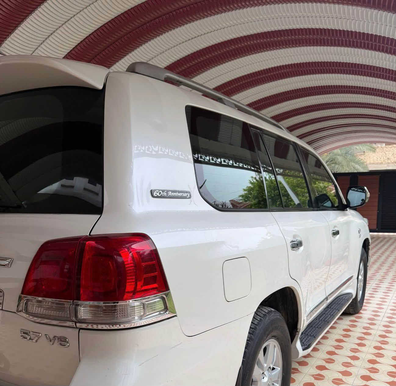 السلام عليكم للبيع لأندكروز موديل 2010
VXR
4600 حجم المحرك
  رقم بغداد الجديد دولي بسمي تحويل ثاني يوم مكفولة كفاله عامه عدا الدعاميه الاماميه وحسب السونار المرفق 

فول مواصفات 1/1

حساس امامي

حساس خلفي

بصمه تشغل

بصمه اوبواب

فتحه سلايت

كشنات جلد اصلي

كشن كهرباء اتلاث حركات

محرك V8 

تشغيل عن بعد

8 ايرباك 

زراكات لايت 

مثبت سرعه 

سبعه راكب 

ثلاث قطع تبريد 

تحكمات ستيرن كامله 
دي في دي سقف
السياره جديده تخم تاير 
صدر محرك كير مكفول

وباقي مواصفات معروفه.
السعر ٢٩٥ وبيه مجال بسيط
هاتف ***********
