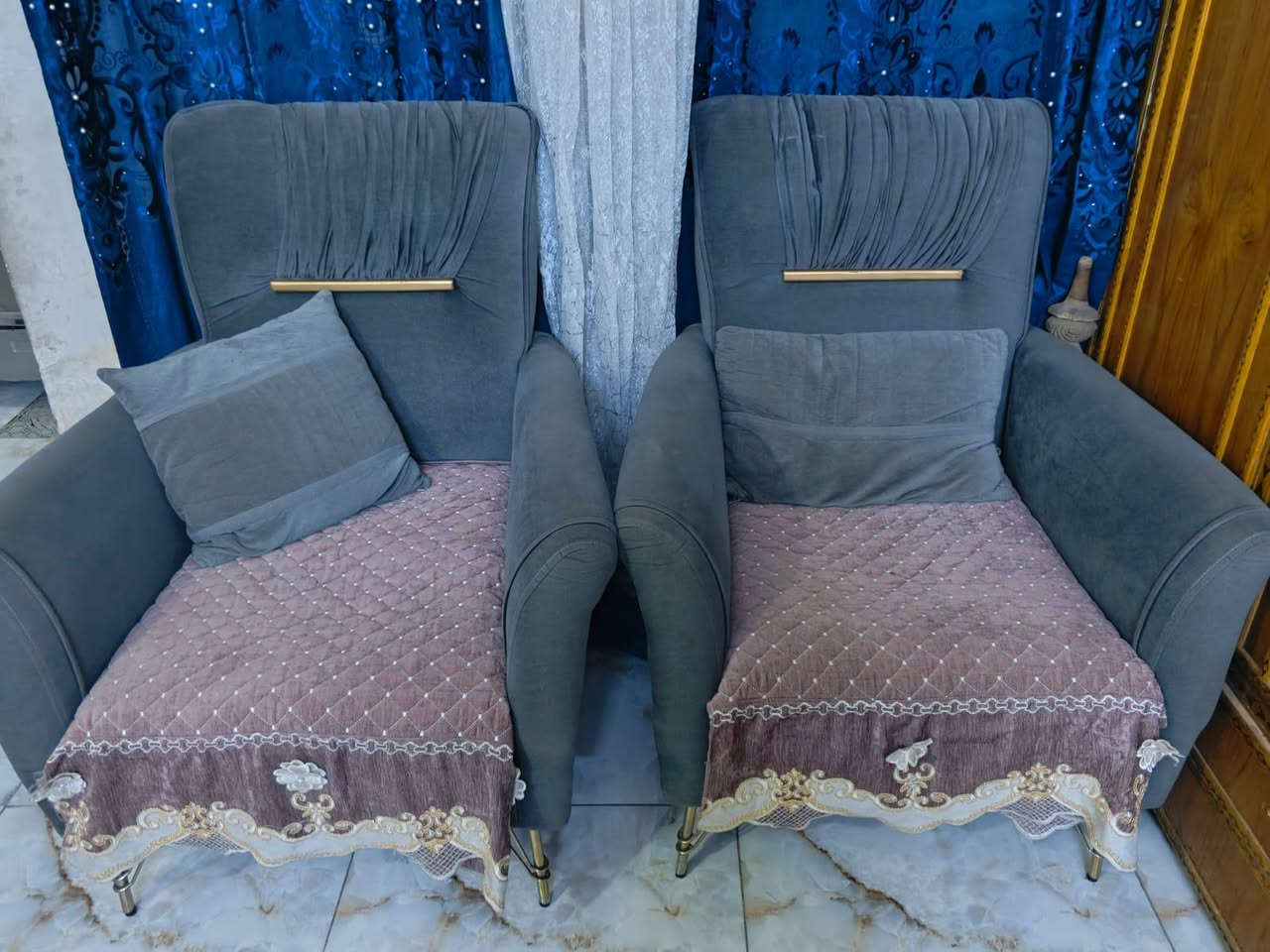 السلام عليكم موجود تخم عشر مقاعد للبيع في مدينة الصدر قطاع 1 نضافتة 85% للبيع السعر 200 وبي مجال بسيط للاستفسار الاتصال على الرقم *********** مكلف بل النشر

