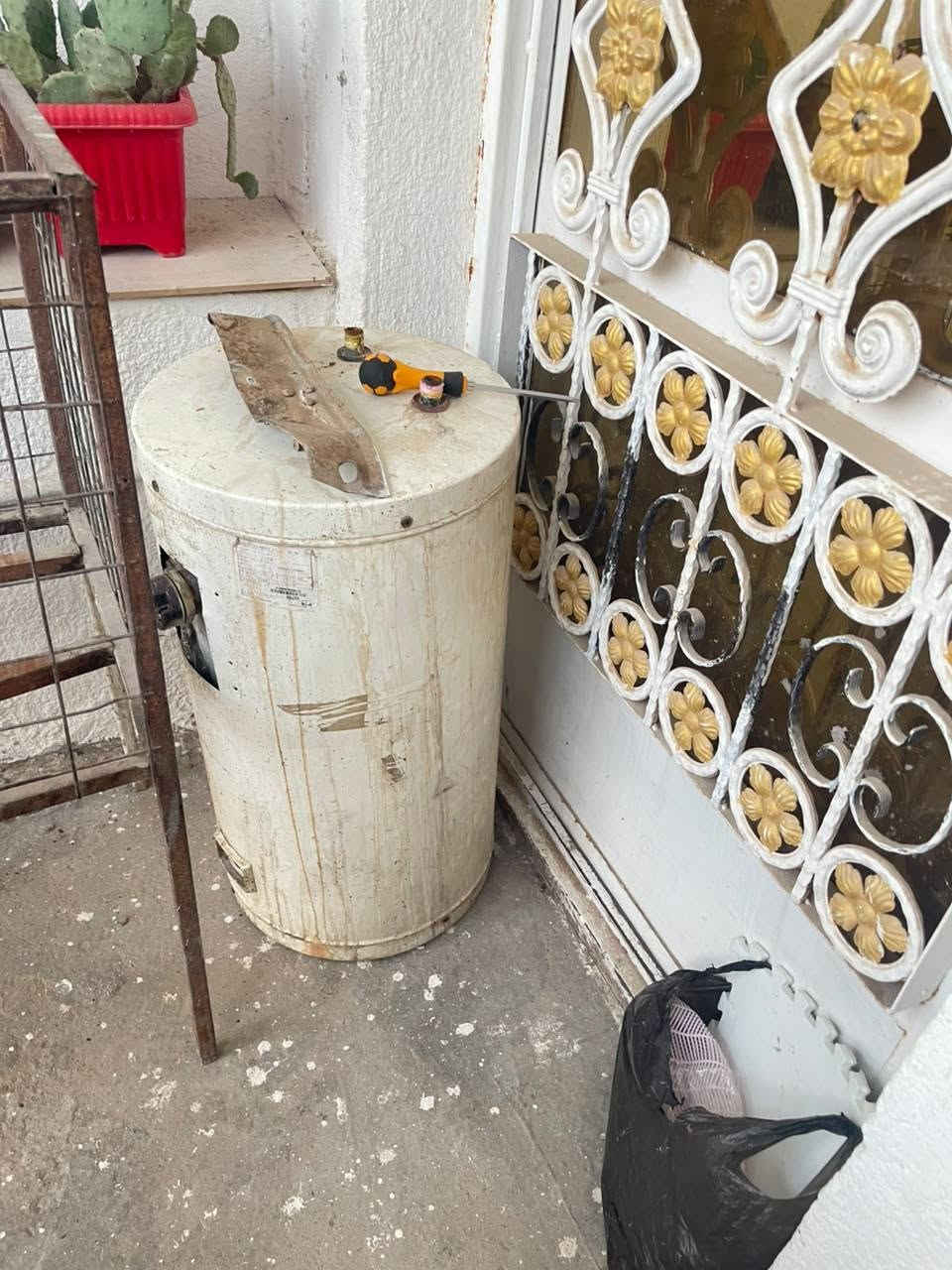 تانكي • سخان • سنك