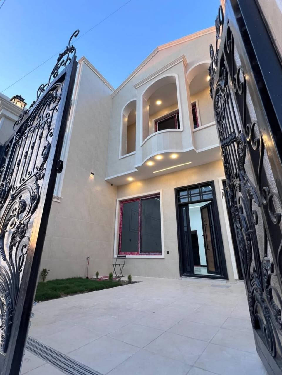 جبنالكم 🫵بيت 🏠العمر👌
السعر علق كلمه( ديوان )

دار للبيع مساحه 150 متر 

حي الجهاد مربع ديوان مخابرات 

خمس غرف نوم 😴 

كراج حديقه صاله مطبخ حولي مع صاله داخليه 

وغرفه نوم 🛌 في الطابق الأرضي 

الطابق الثاني 

ثلاث غرف نوم مع حمام 🛁 

طابق ثالث 

غرفه بيتونه صطح للاستفسار 👇
للاستفسار ⁩ ***********
@أبرز المعجبين
#الجميع
#عقارات
#ترند
#من
