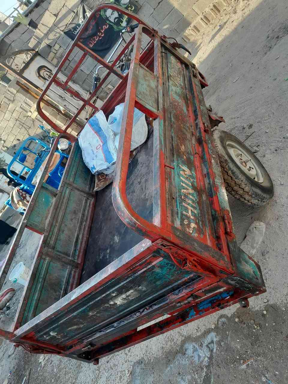 السلام عليكم ستوته جمره للبيع شغاله هندر واحد المحرك موديل 25 طك كارتونه اوراق كامله واصوليه ضاربها باجات عنوان بغداد البياع مكلف بنشر ***********
