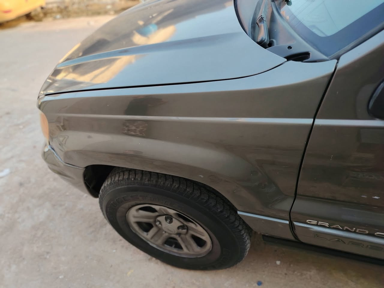 السلام عليكم جيب شيروكي فئه لاريدو موديل 2000 كلين بدون ظربه بيها خمس قطع صبع بدون حادث فقط لون مكينه وكير مكفولات مكينه ثمانيه بس انطيك شرط صرفها أقل من السته خير من الله تبريد ثلج تتفئه نار كهربائيات شلع شغاله سنتر لوك لايت زنون شاشه وكامره صدر امامي خلفي جديد أربع دبلات جدد تخم تاير حلو سبير السياره هورن يوكن رباعي ترايك لسليمانيه ابصملك بسمي السياره سنويه ل 2029 مصفره هزه جديده ترايها يخبل شلعه ومعدل تشيل التبليط امانت الله مراوس وأخذ فرق حسب القناعه لأن معتاز فلوس رجآرجآ قصط مابيع مكاني بغداد الزعفرانيه السعر 60 وبيها مجال ***********
