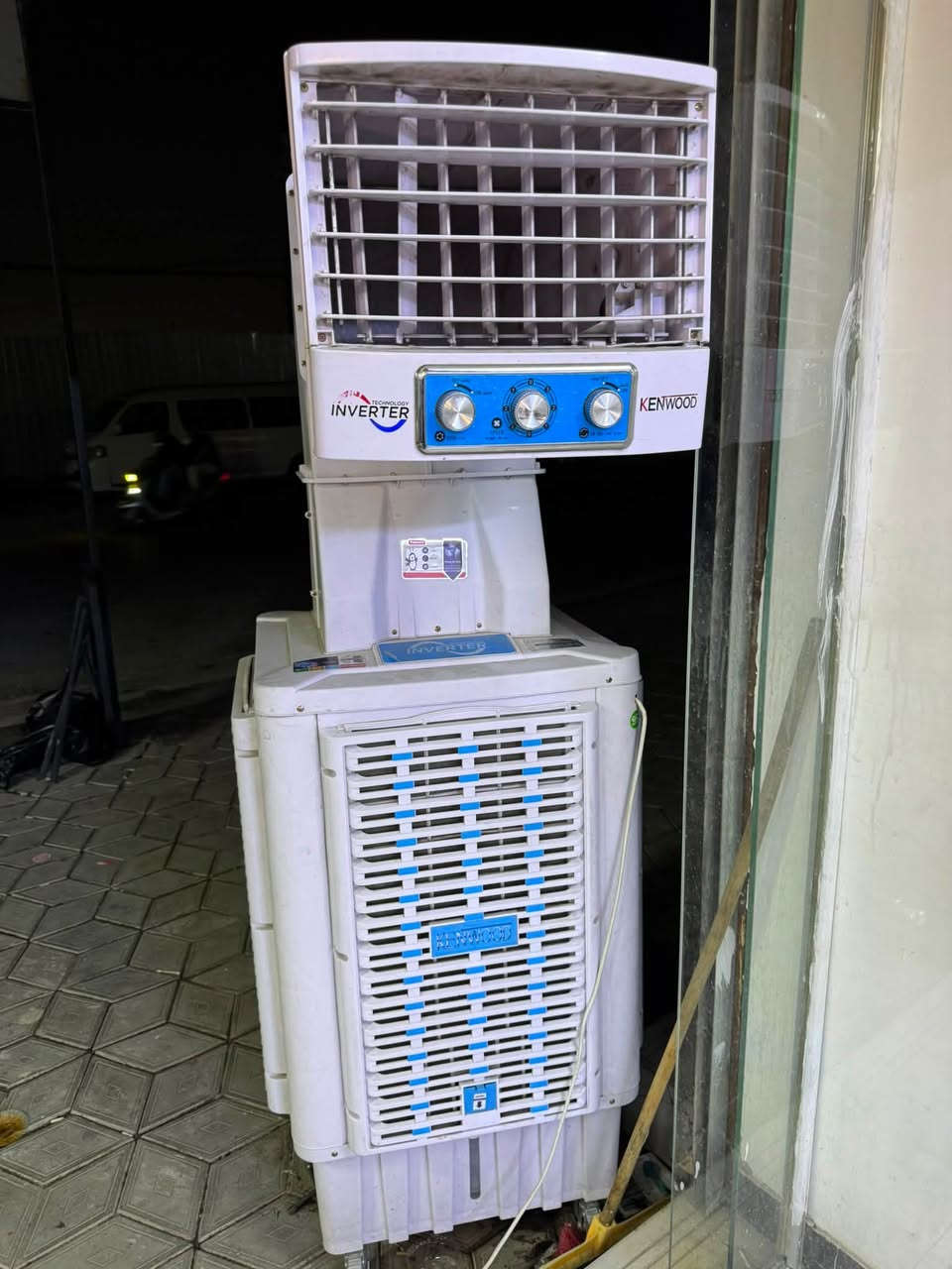 مبرده انفينتر استخدام شهرين نضيفه جداً بارده ثلج للبيع السعر 320 الف بغداد البلديات
***********
