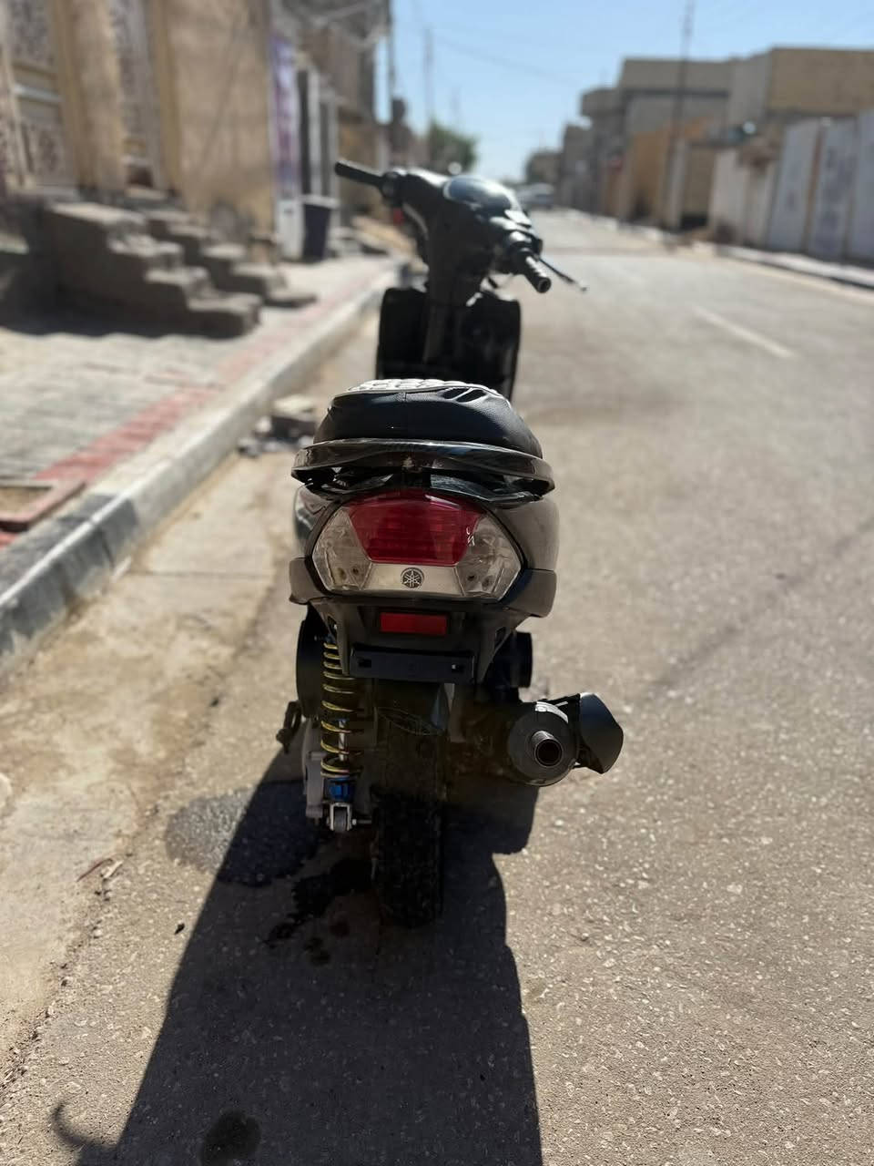 للبيع سعره 375 قفل قفل
مكاني كربلاء حي العامل او القادسيه 
رقمي *********** دراجه مفتوحه تزويد ٥٥ قويه كلش شلعه ومعدل
