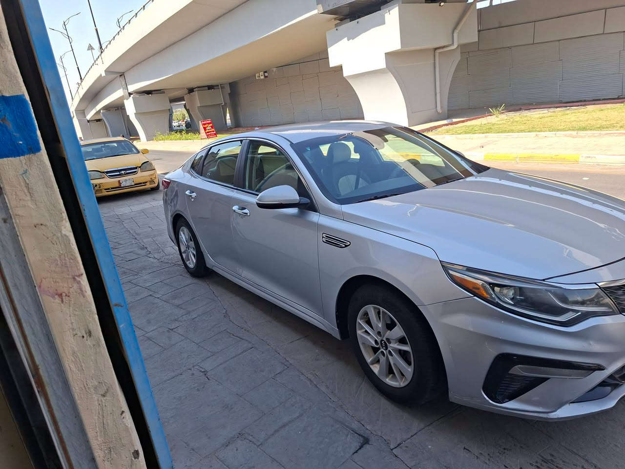 سلام علكم  اوبتيما موديل 2019 وراد امركي حادثه جمالخ خلفي او باب بدون دواخل بجم كبس  نص فول كير مكينه كفاله تبريد ثلج جازه علا اخر ماشيه 100 صدر اماي خلفي جدد رقمه اريبل جدد عنوان بغداد قرب ساحد عدن رقم تلفون ***********
