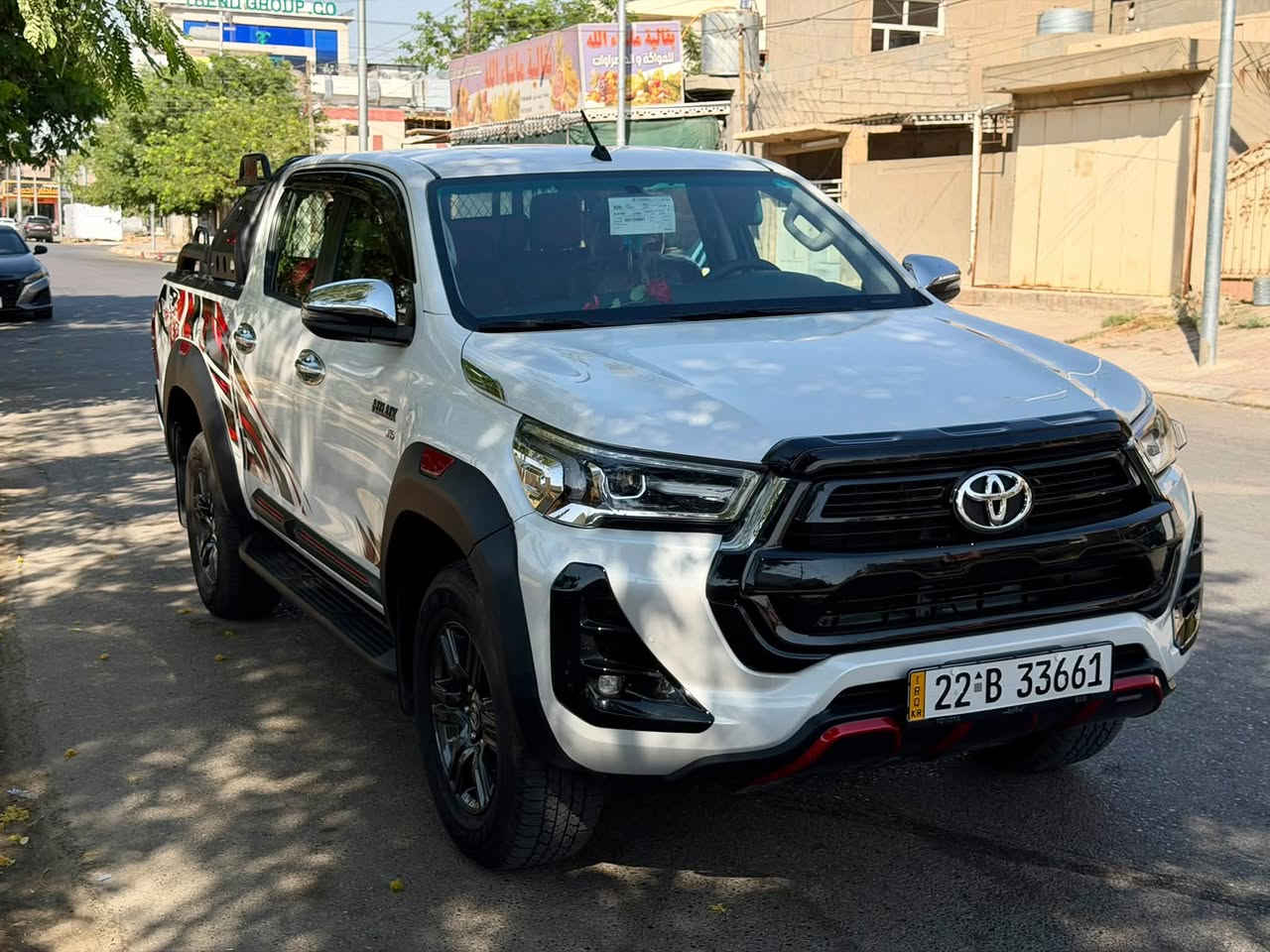 تيوتا هايلوكس 2025 TRD SAS 4x4

( سيارة زيرو و كلين شخط ابرة ما بيها و شرط الفحص)

(ضمان شركة ساز  100 الف او 3 سنوات)

(السيارة مدفوع الها تأمين ذهبي شامل لكلشي لمدة سنة و يتحول بأسم المشتري)

ماشية 14 الف كيلو حقيقي + الصيانة عامة و تبديل دهن بالشركة حصراً و مجاناً لحد 40 الف +دفتر بانزين موجود

(رقم اربيل مميز بأسمي شرط التحويل)

- تشغيل بصمة
- تبريد و تدفئة بالمقاعد
- محرك V6 سلندر 4000 تنفس طبيعي
- رادار و حساسات امامي و خلفي
- كامرة خلفية 
- قطعتين تبريد
- شاحن لاسلكي 
- دخول ذكي بالأبواب
و بعد بيها هواي  مواصفات ما ذكرته و سيارة نظيفة كلش و ما بيها أي نقص 

رايدها ب(415)

مكان السيارة كركوك و الشراي يتصل عالرقم و يتدلل (***********)
